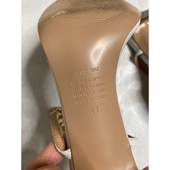 Alias Mae Revolve Ankle Strap Heel in Ivory 41 10 US Women - Picture 8 of 9